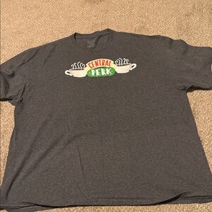 Central Perk Gray Men's T-Shirt